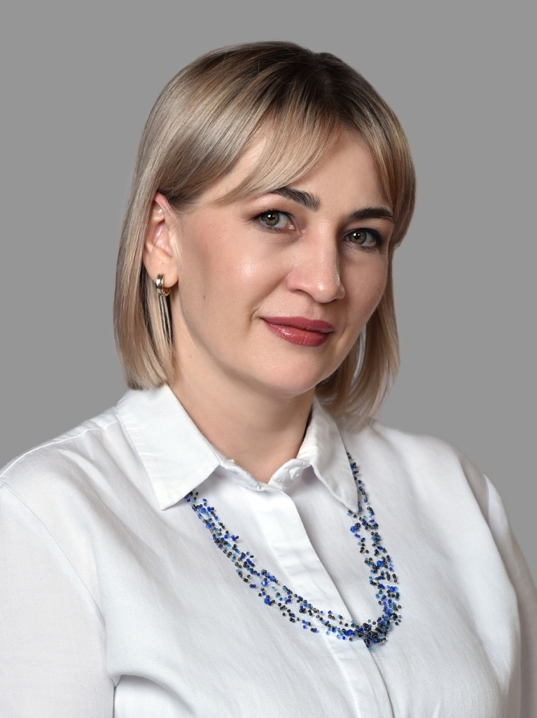Илащук Вероника Валентиновна.